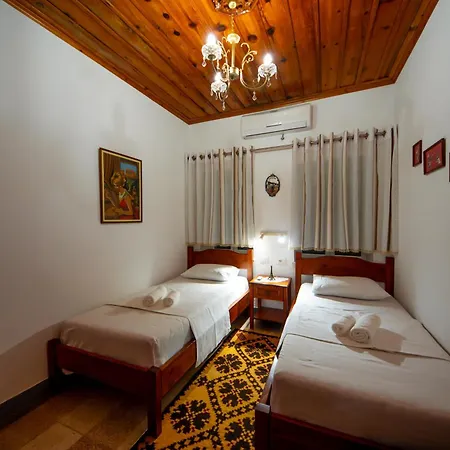 Balcony Of The Old 3*